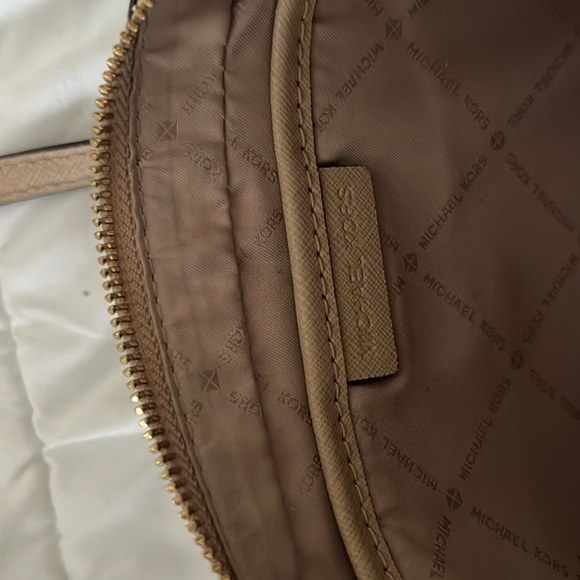 Michael Kors Tan Crossbody Bag - Picture 7 of 8